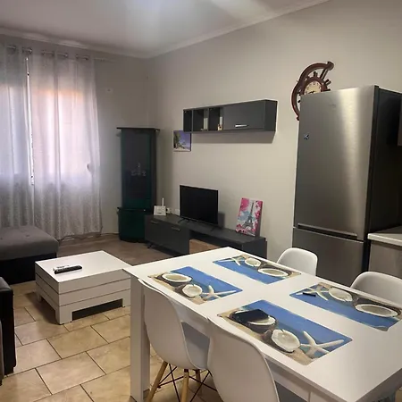 Adrian أوريكوم