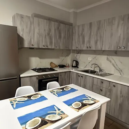 Adrian أوريكوم