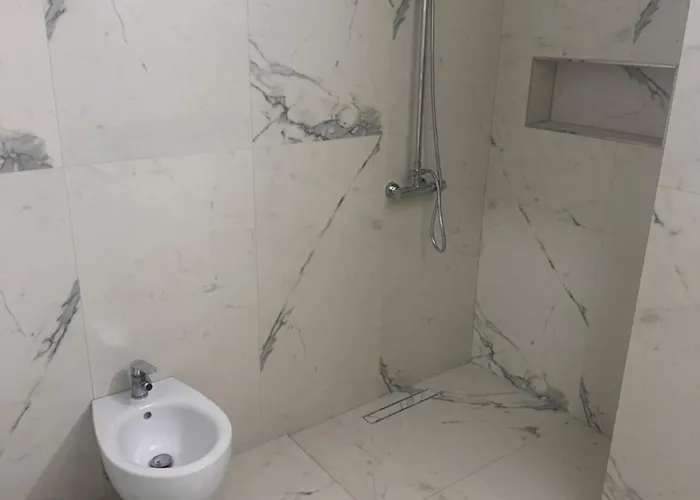 Adrian Apartamento *